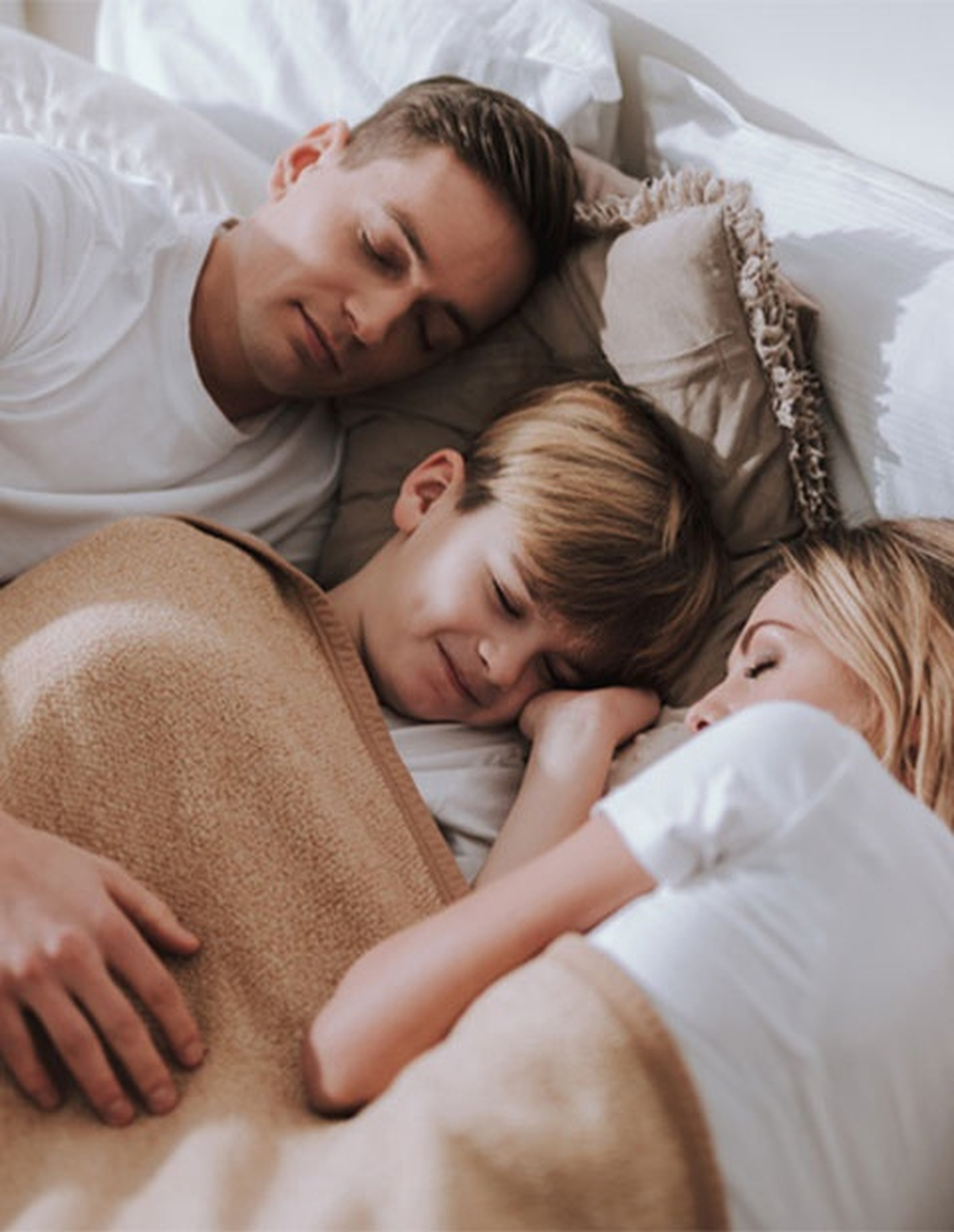 AİLE BOYU UYKU DENEYİMİ