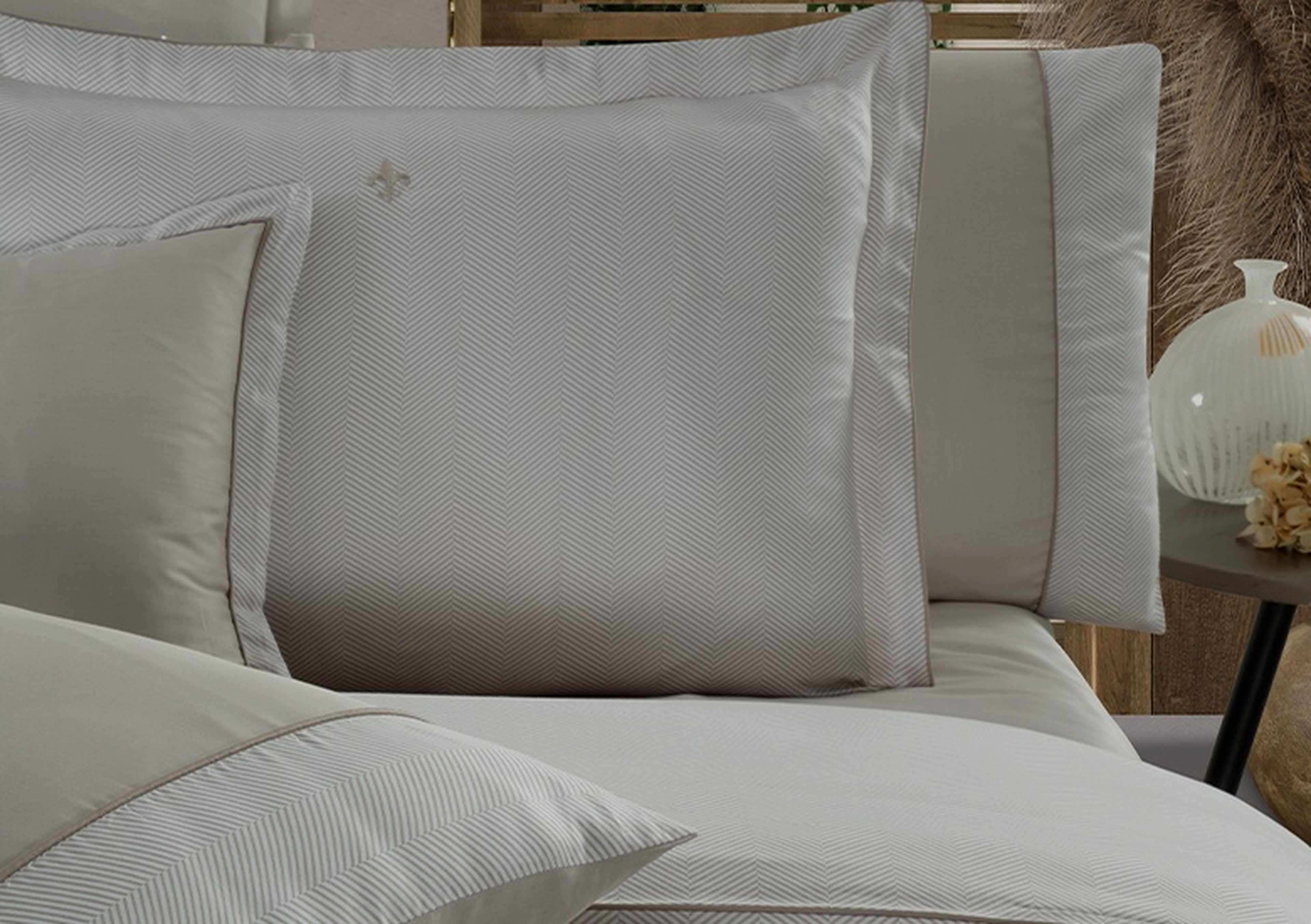 Şıklık ve Dayanıklılığın Buluştuğu Tasarım