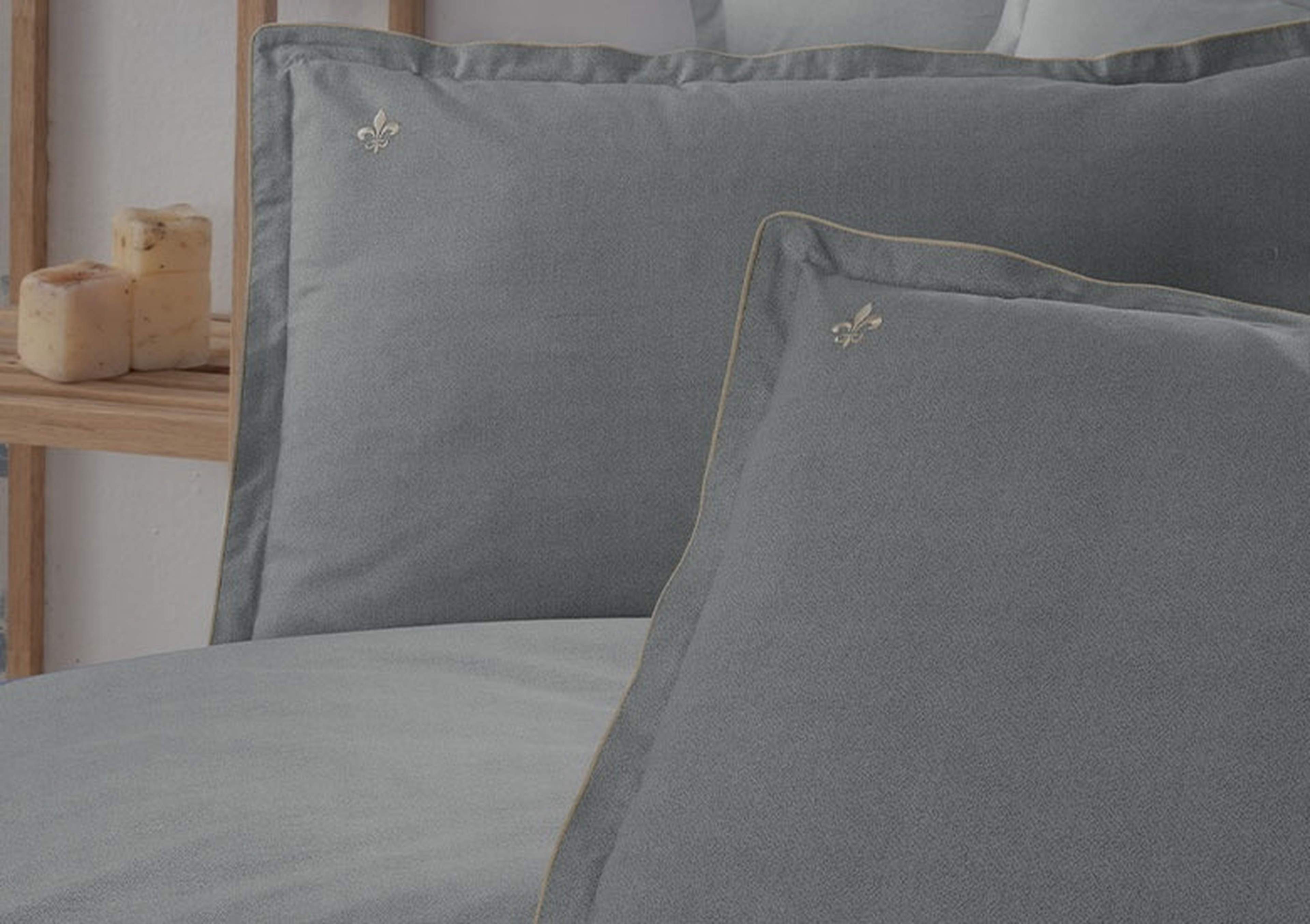 Zarif ve Dayanıklı Tasarım