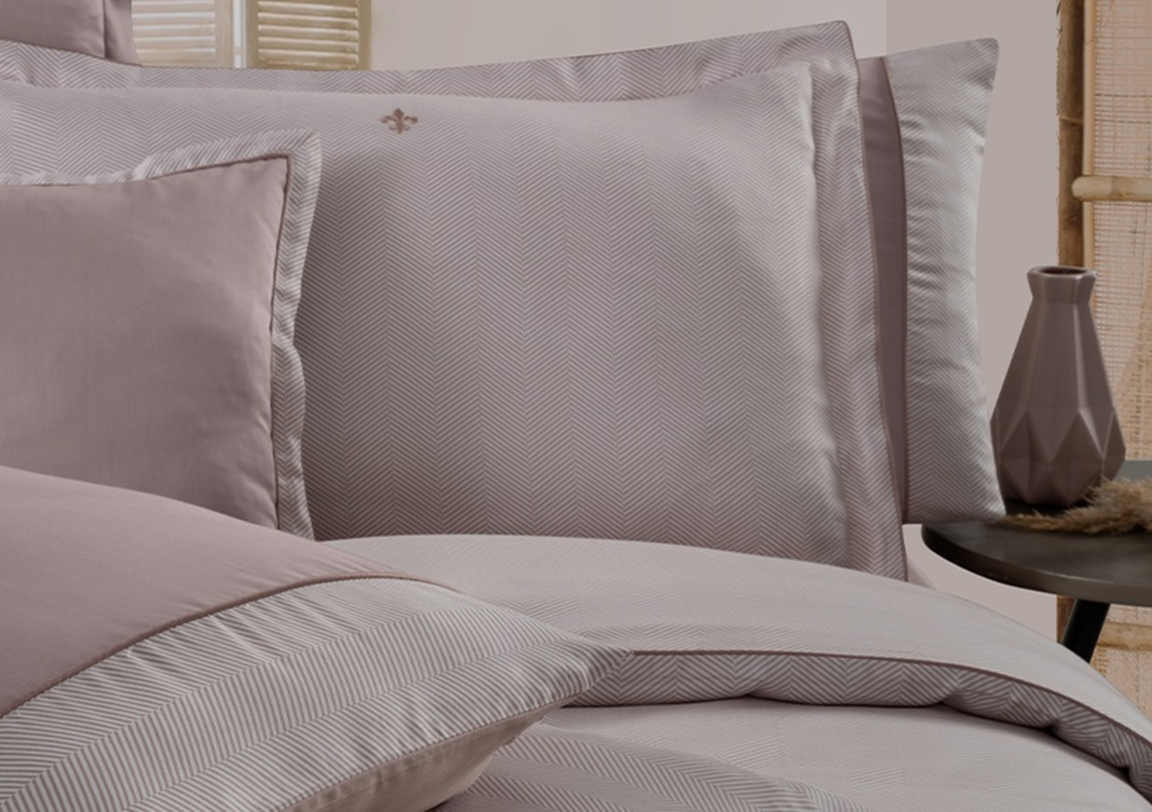 Şıklık ve Dayanıklılığın Buluştuğu Tasarım