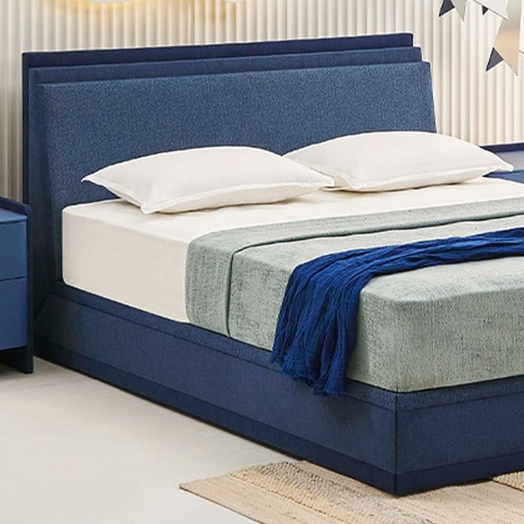 Zarif ve Modern Hatlar