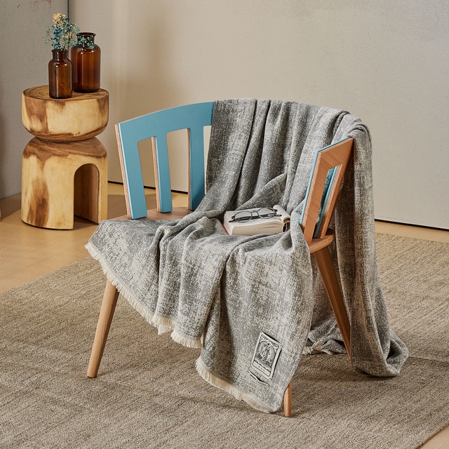 Yatsan Maison Pax Throw TV Battaniyesi Gri