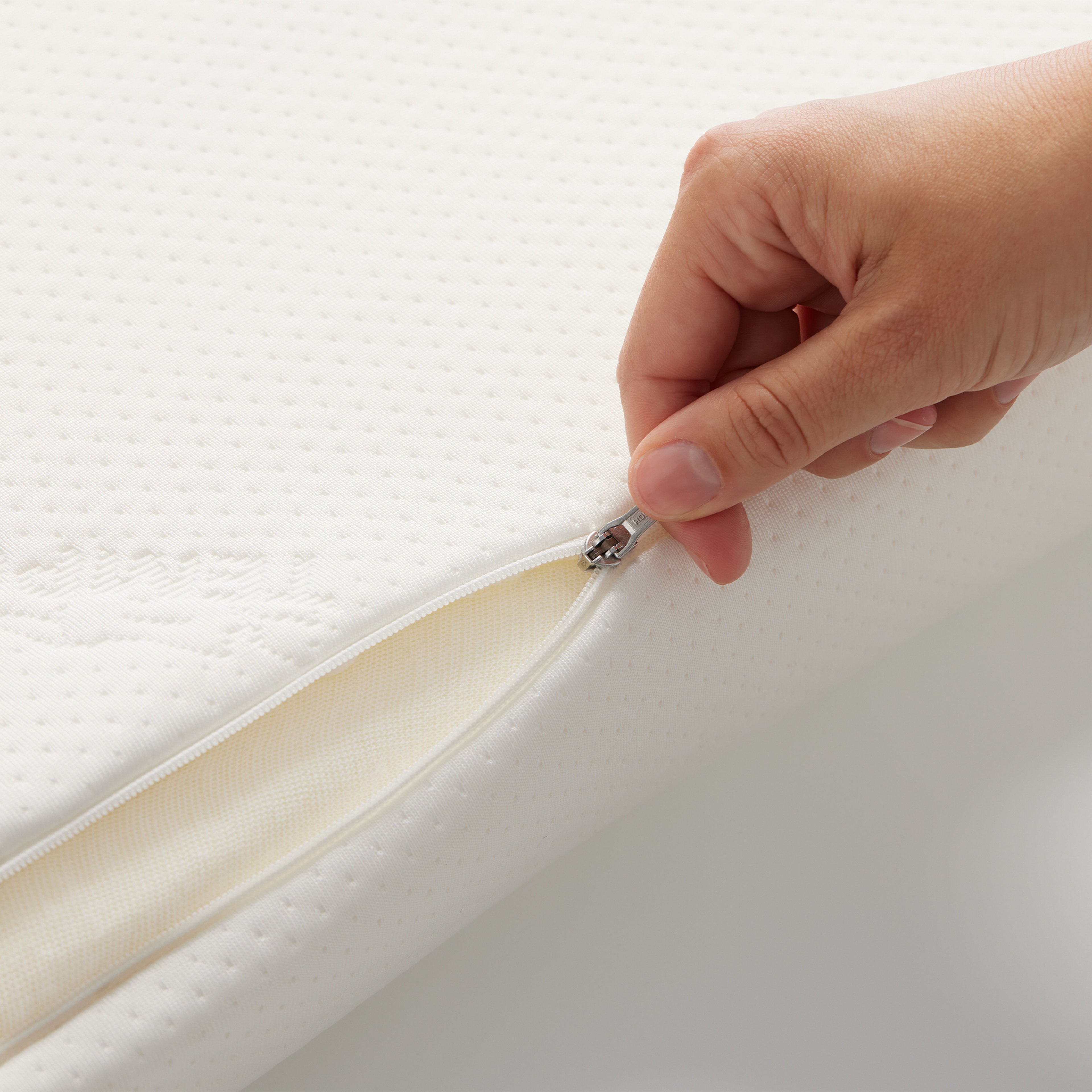 Tempur Original (Queen) Yıkanabilir Kılıflı Yastık X-Large