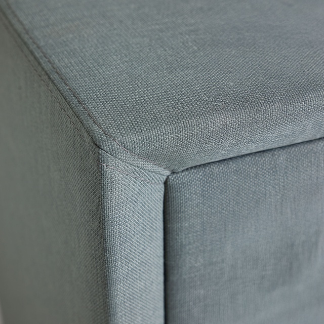 Intense Plain Komodin