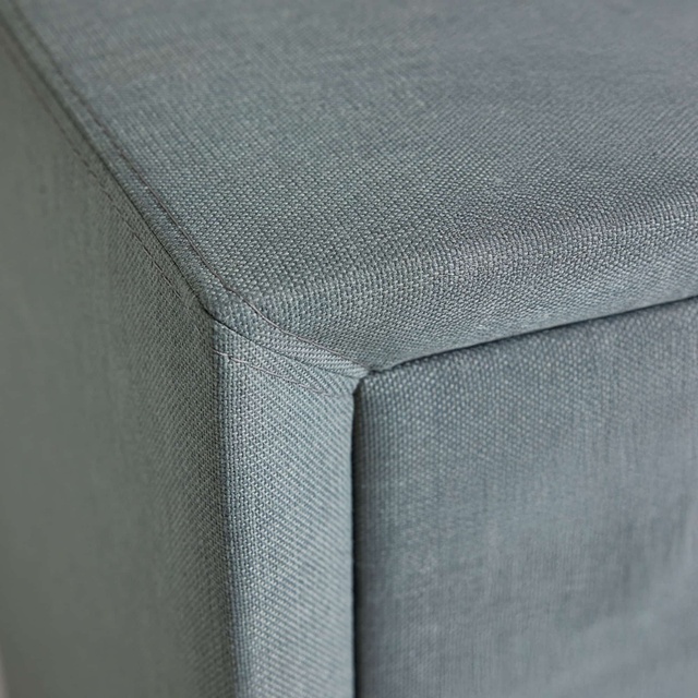 Intense Plain Komodin